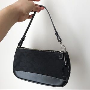 ❌SOLD❌Authentic Coach Trendy 90’s Black Handbag